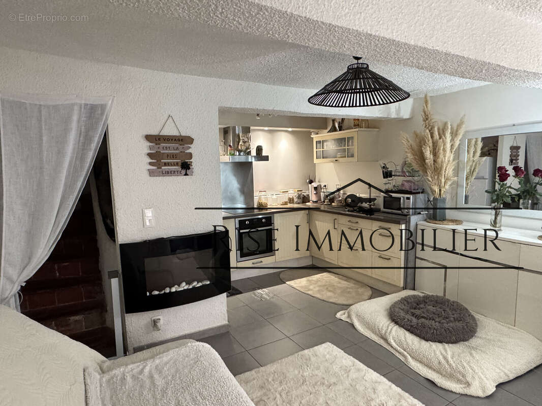 Maison à LEZIGNAN-CORBIERES