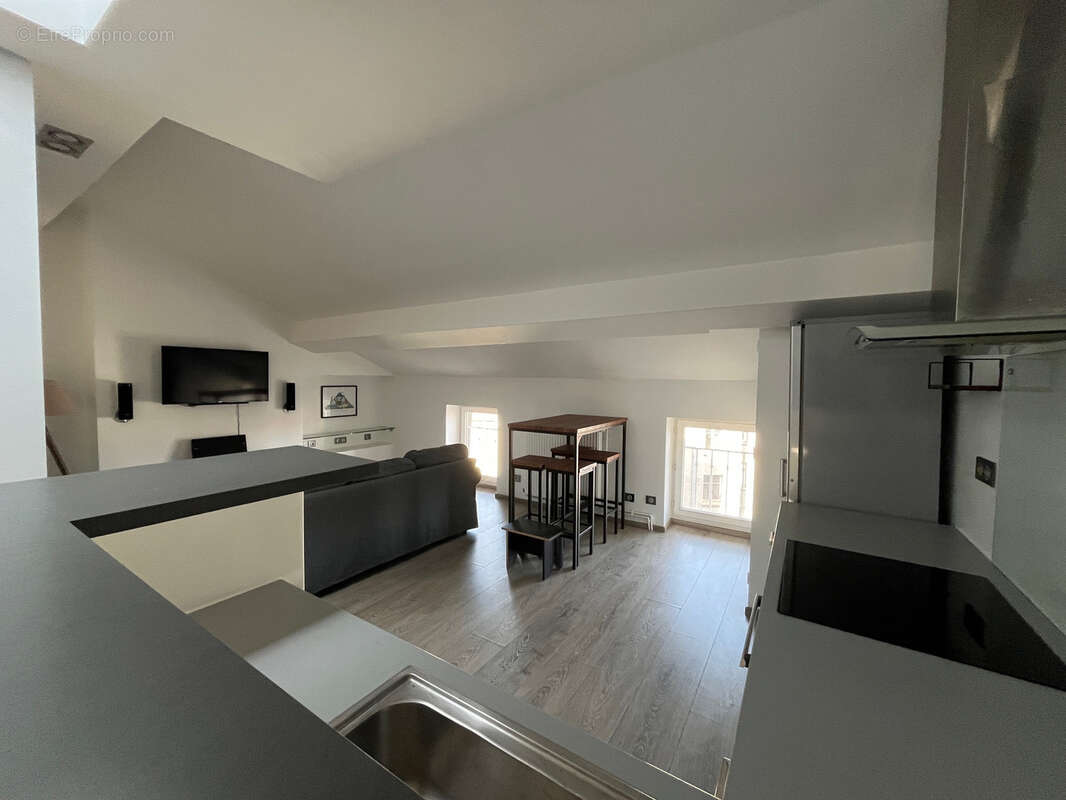 Appartement à SAINT-ETIENNE