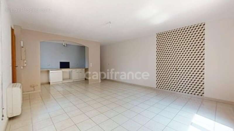 Maison à vendre 4 pièces  (83) - photo 2