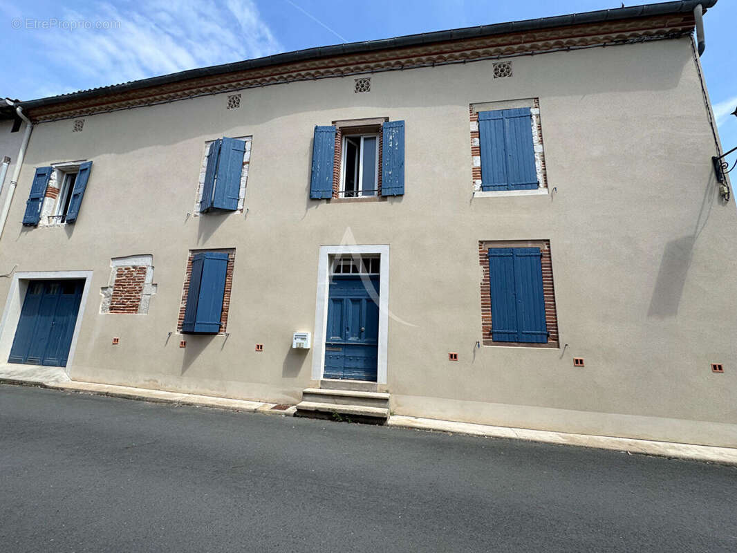 Maison à LABASTIDE-DE-LEVIS