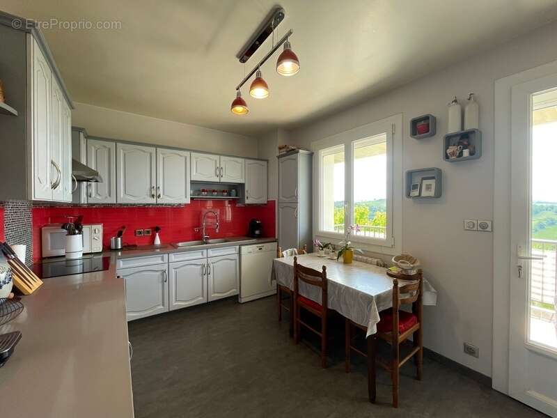 Maison à DECAZEVILLE