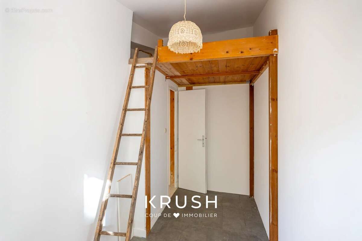 Appartement à MARSEILLE-7E