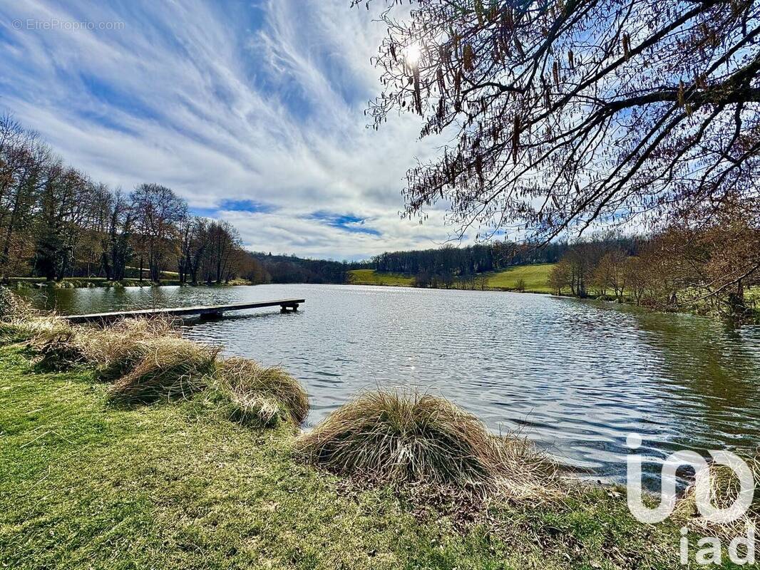 Photo 1 - Maison à CHATEAU-CHERVIX