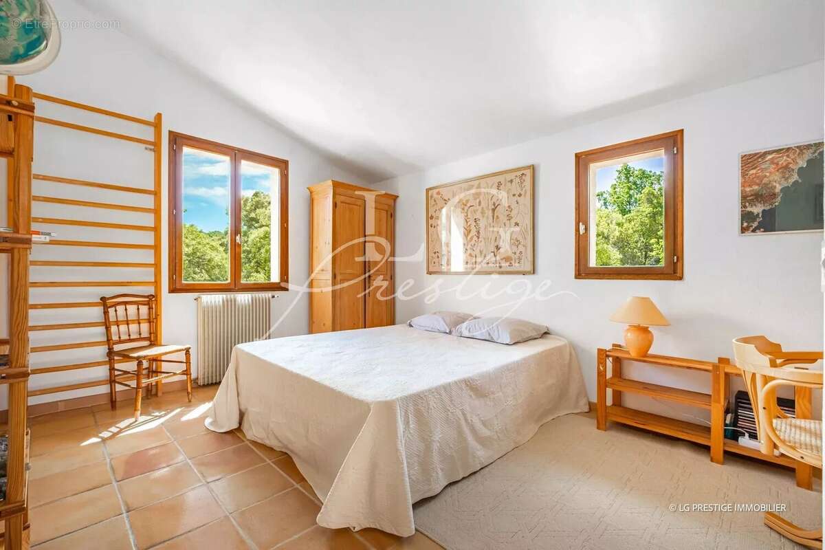 Maison à FREJUS