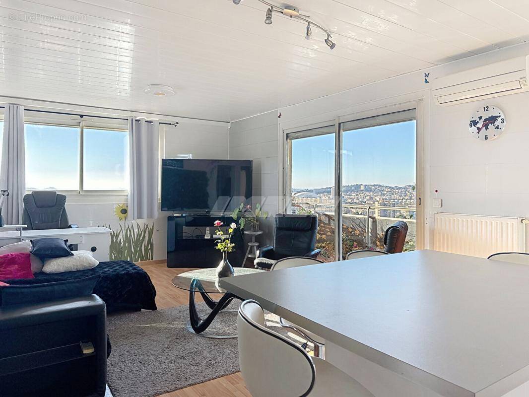 Appartement à MARSEILLE-10E