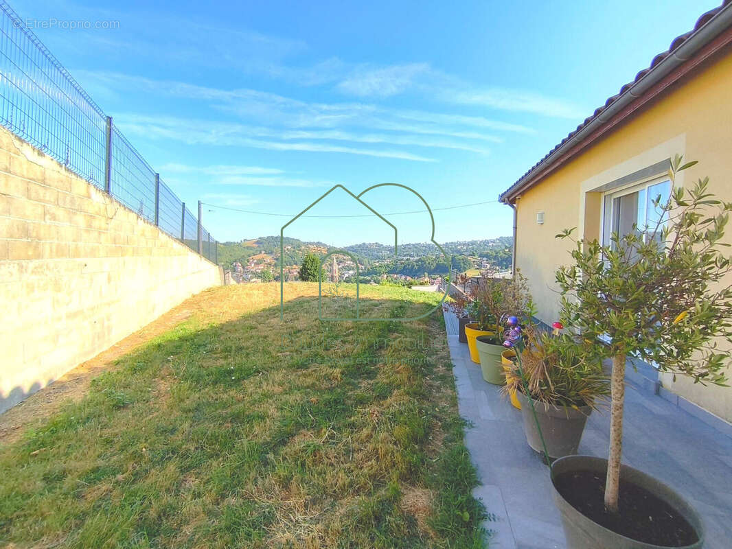 Maison 220 m² à Decazeville  - photo 6