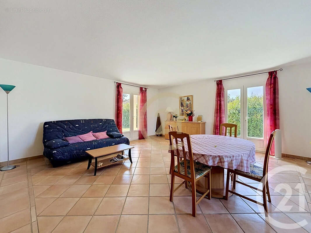 Maison 87 m² à Aramon  - photo 5