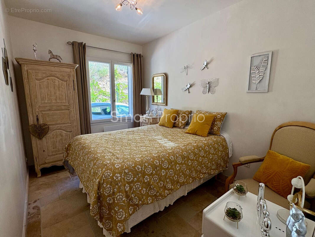 Maison à ALLEMAGNE-EN-PROVENCE