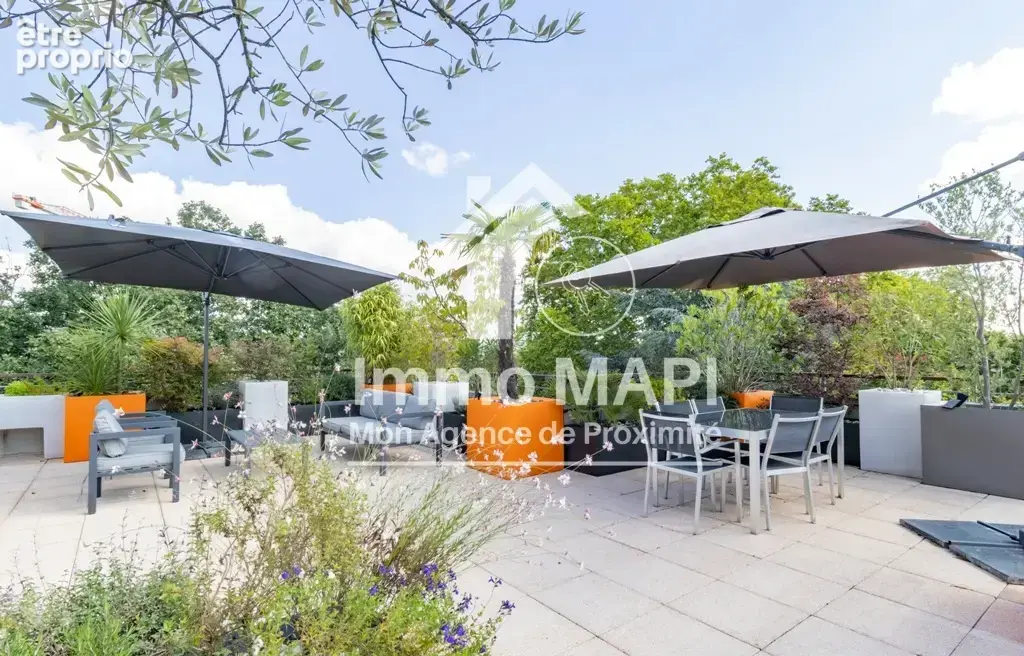Unique appartement toit terrasse à la vente T4 de 98m2 avec 161m2 de terrasse et 2 garages - photo 2