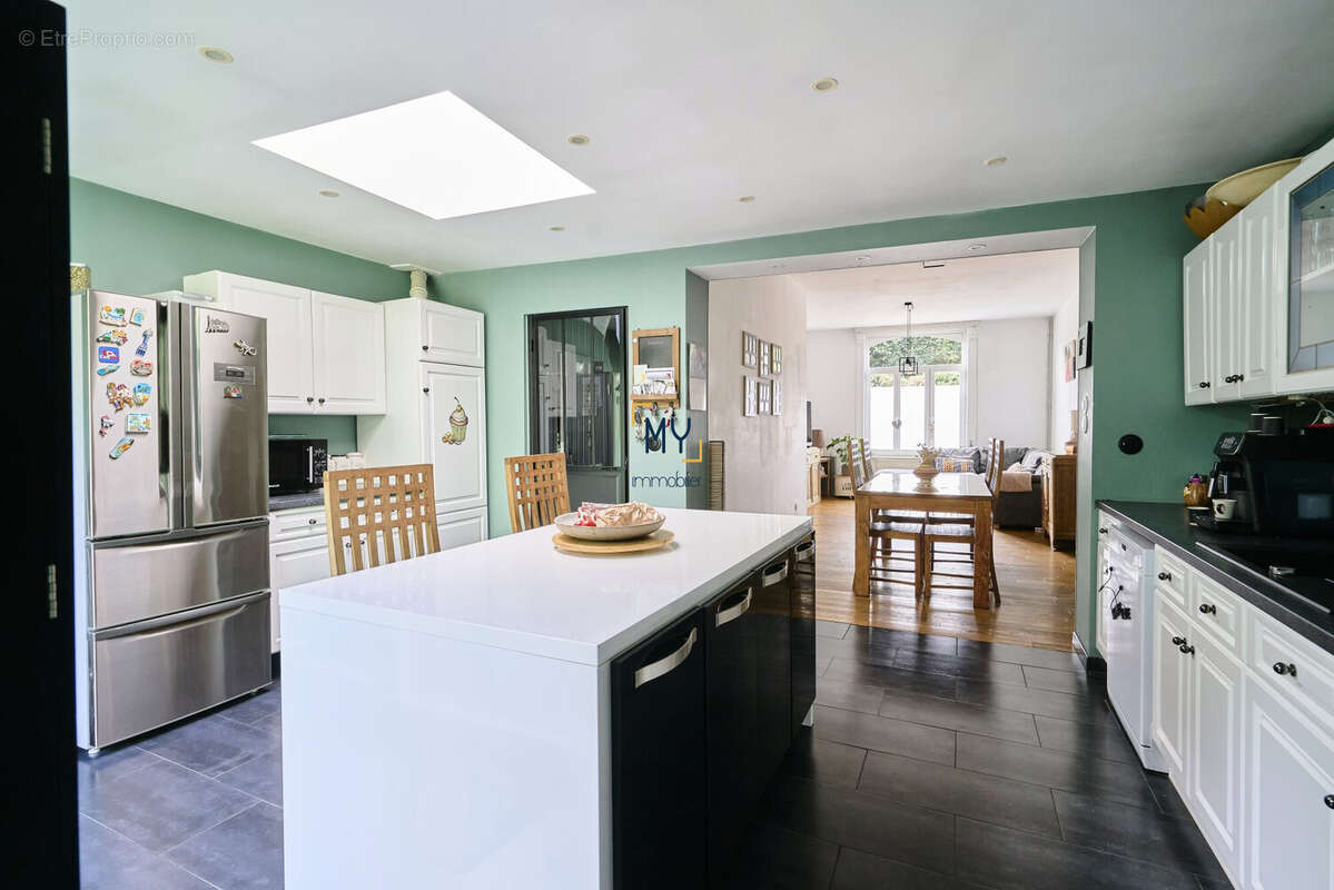 CUISINE - Maison à vendre - 4/5 pièces - 110 m² - Saint-André-Lez-Lille - Maison à SAINT-ANDRE-LEZ-LILLE