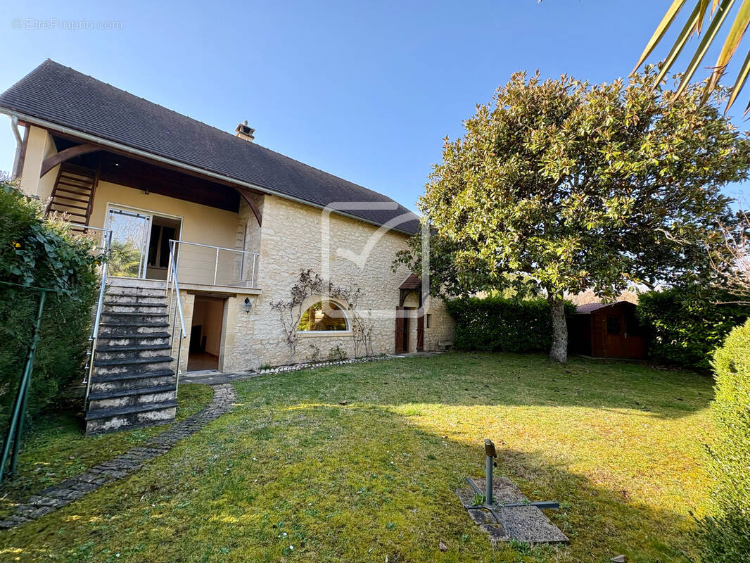 Maison à MONTIGNAC