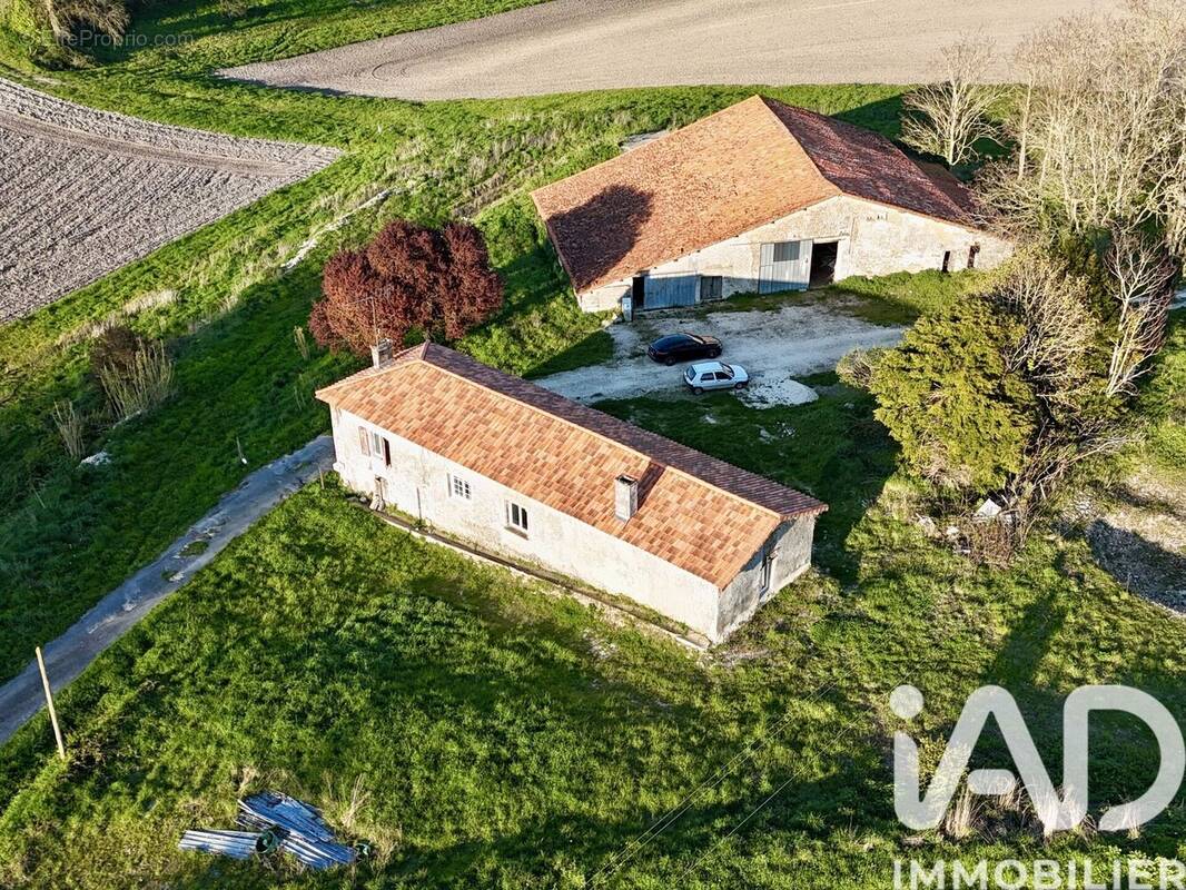 Photo 1 - Maison à NANTEUIL-AURIAC-DE-BOURZAC