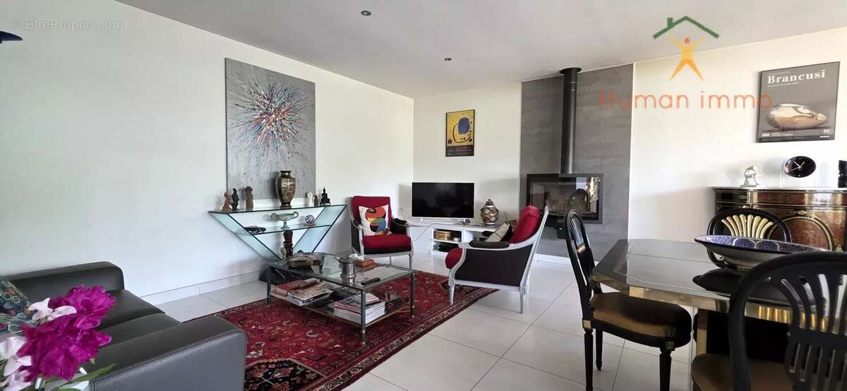 Maison à VERRIERES-LE-BUISSON