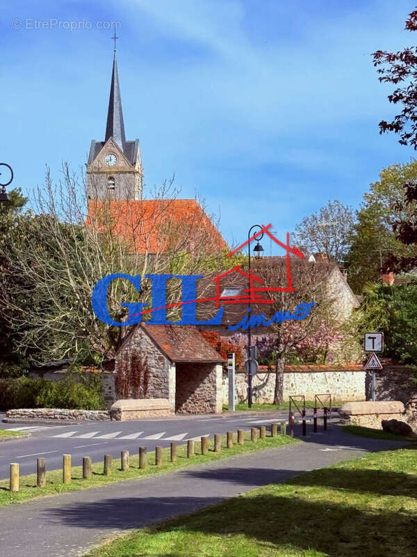 Appartement à SAVIGNY-LE-TEMPLE