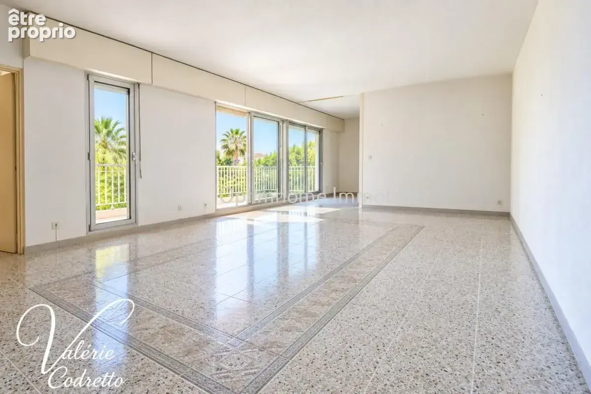 À vendre – Appartement T3 98 m² avec terrasse et 2 garages – Port d’Hyères 83400 - photo 17