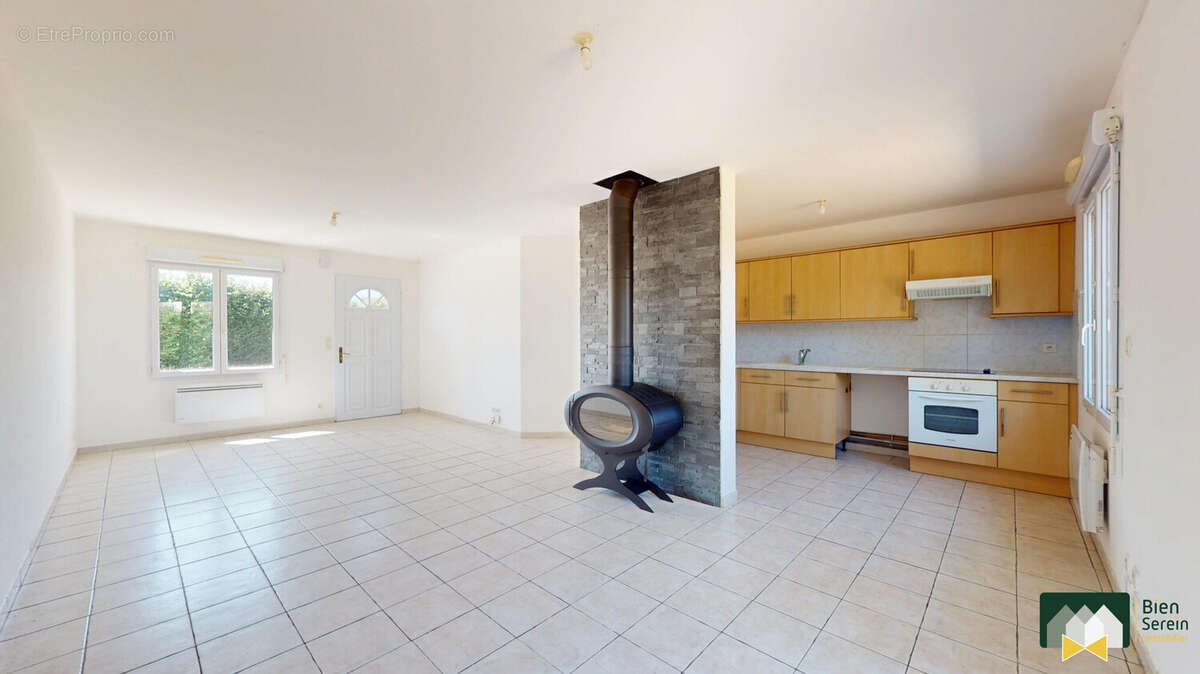 Maison 74 m² à Le Favril  - photo 2
