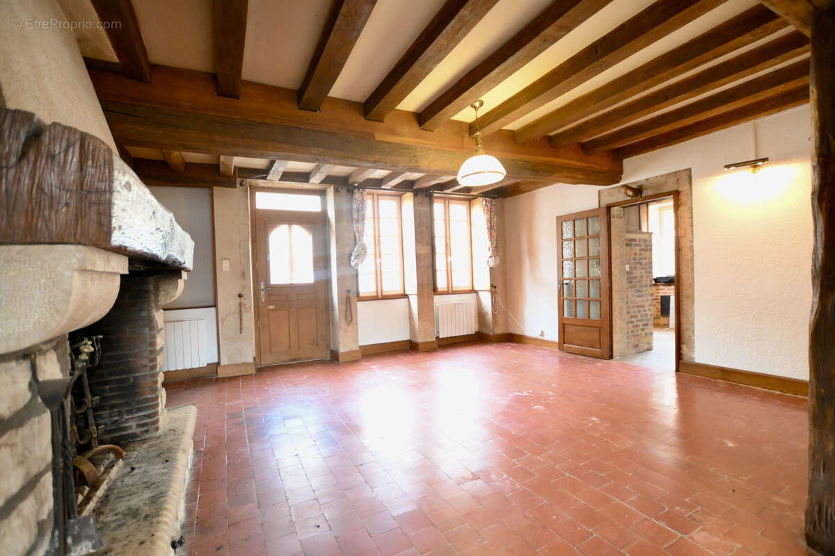 Maison à L'ISLE-SUR-SEREIN