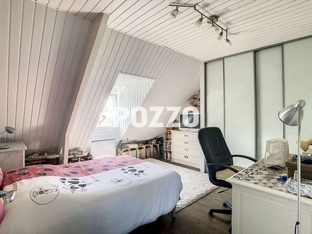 Maison à BRICQUEVILLE-LA-BLOUETTE