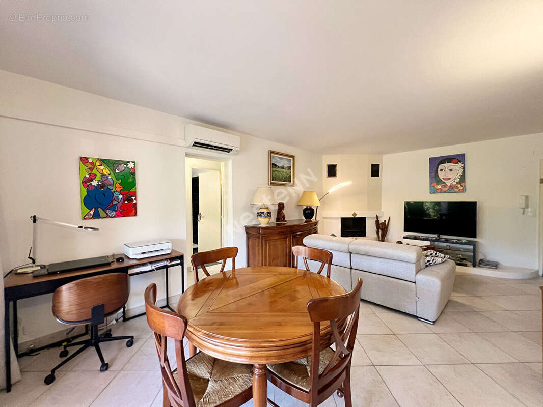 Appartement à LE PRADET