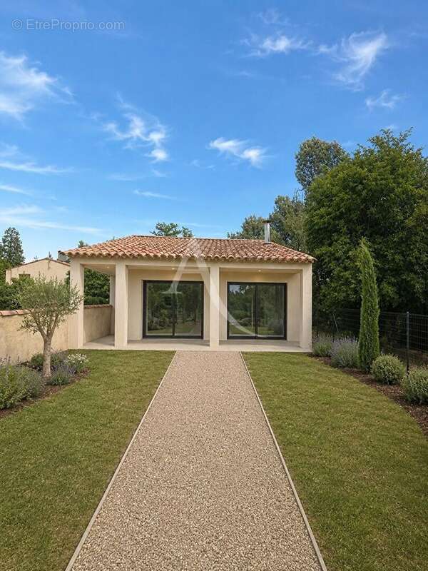 Villa t3/4 rénovée avec jardin proche centre - photo 11