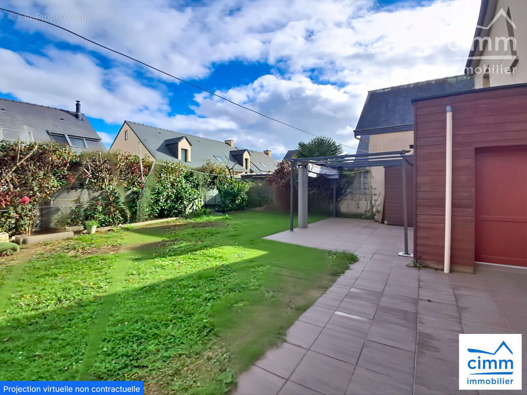 Maison à NOYAL-CHATILLON-SUR-SEICHE