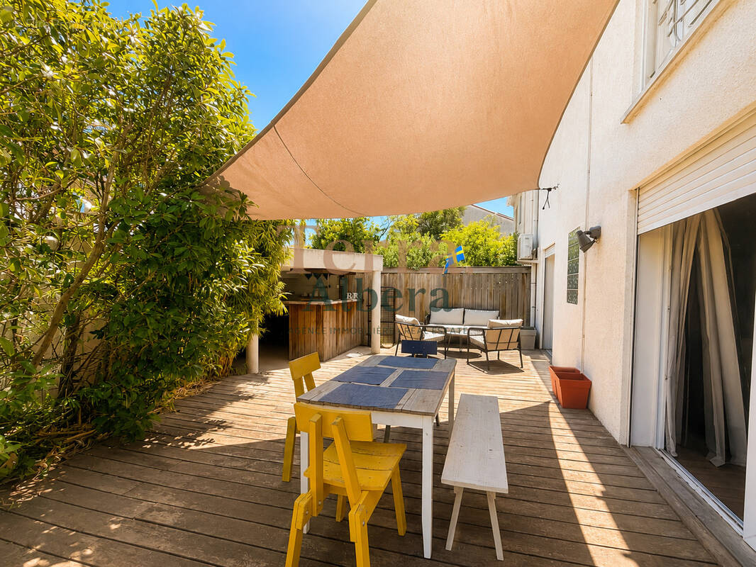 Mas Vermeil   Élégante villa d'architecte avec piscine intérieure, vue Canigou et bureau indépendant et garage - photo 2