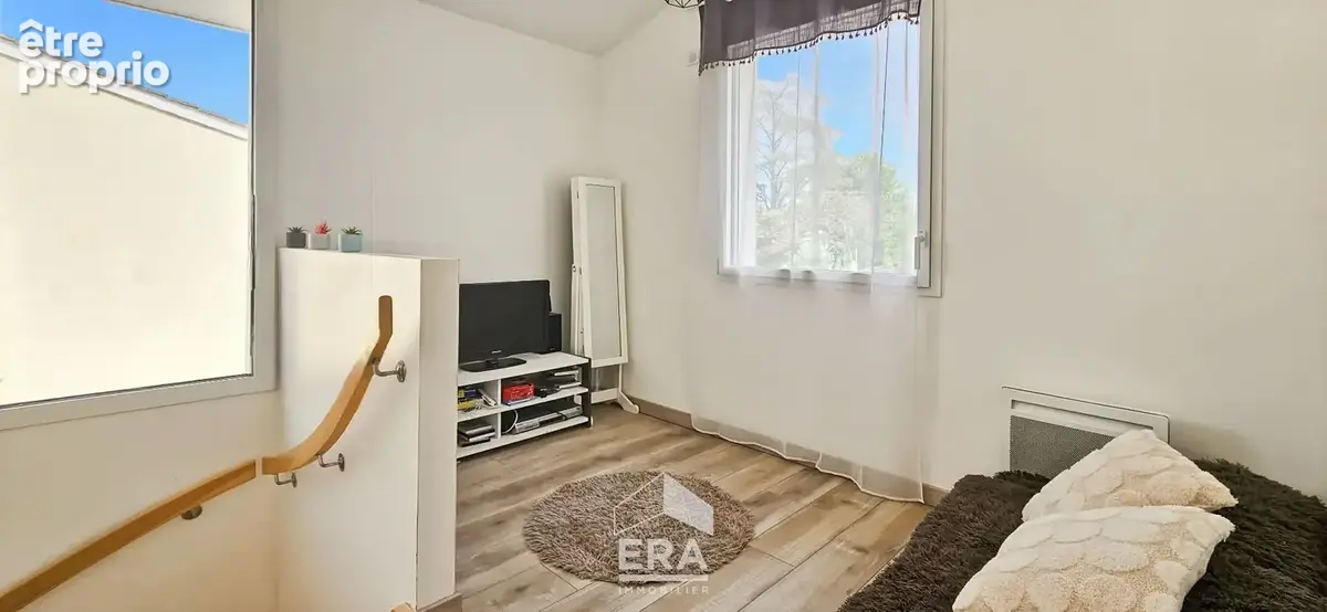 EYSINES 33320 - Maison familiale 200m²  5ch +  bureaux - 850 m² de parcelle - Calme - Garage, Jardin - photo 9