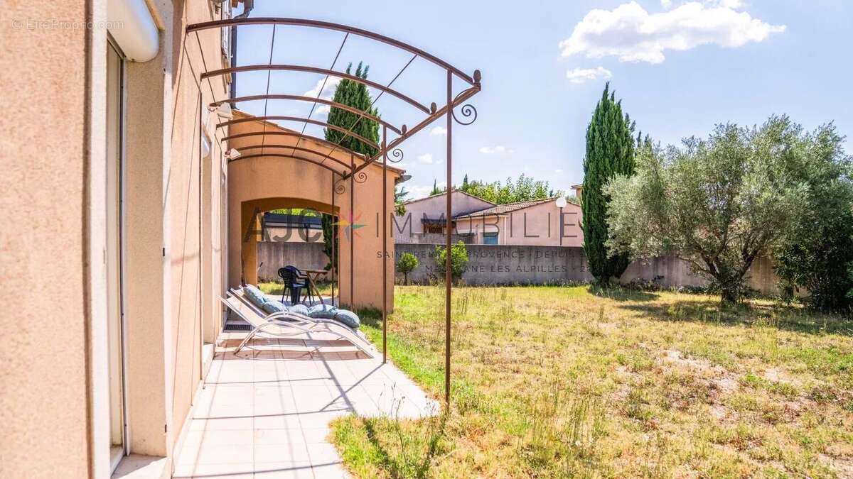 Maison vue alpilles, jardin et potentiel piscine - saint-remy-de-provence - photo 4