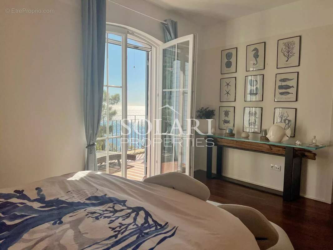 Maison à THEOULE-SUR-MER