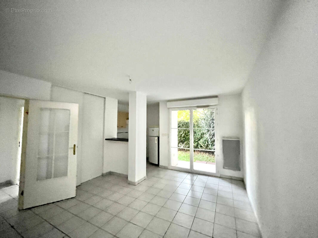 Appartement à FROUZINS