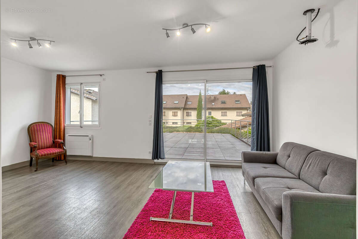 Appartement à ANNECY-LE-VIEUX