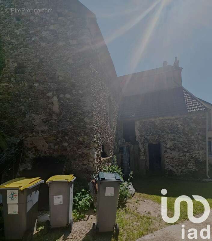 Photo 2 - Maison à CROUTTES-SUR-MARNE