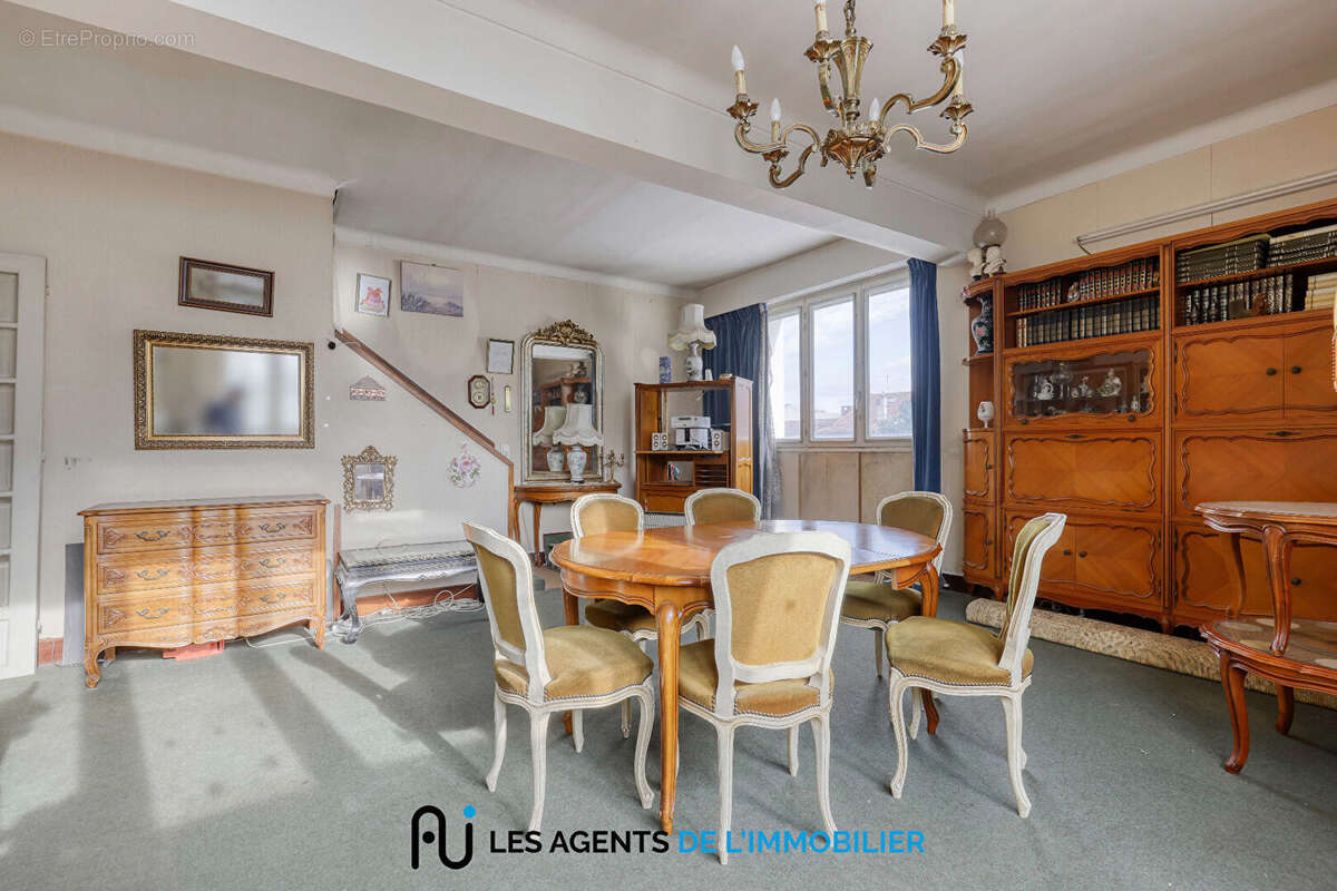 Appartement à NANTERRE
