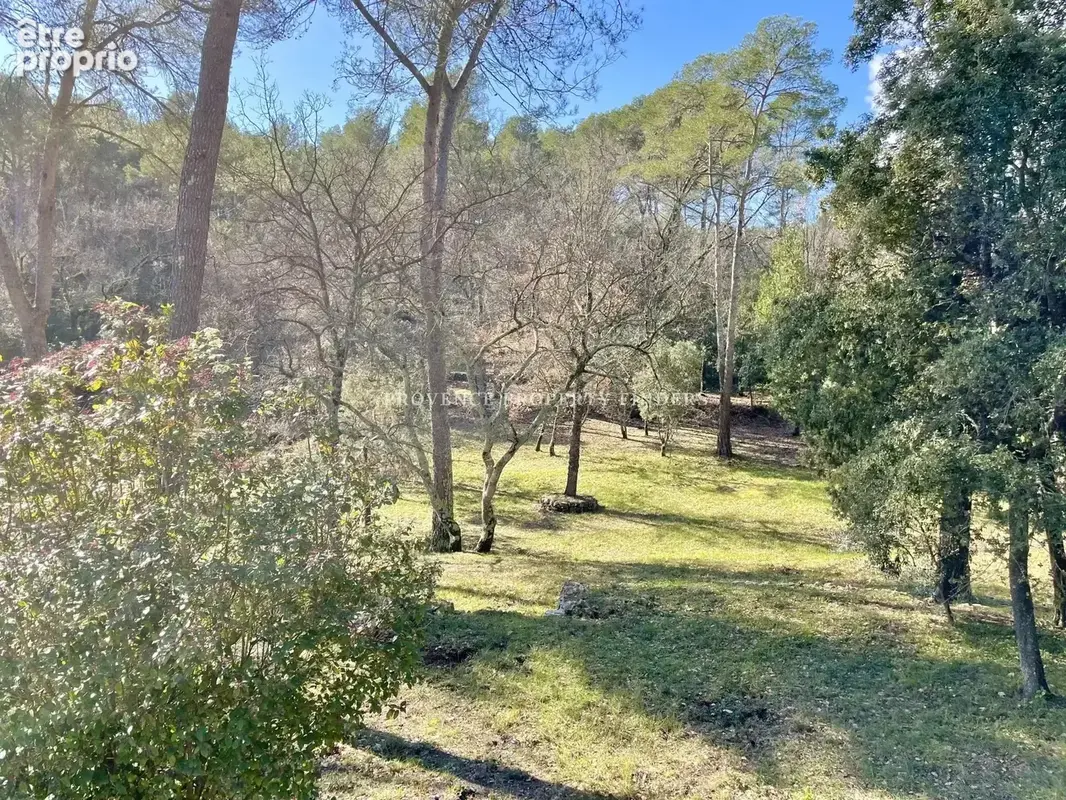 Charmante villa avec beau terrain. - photo 26