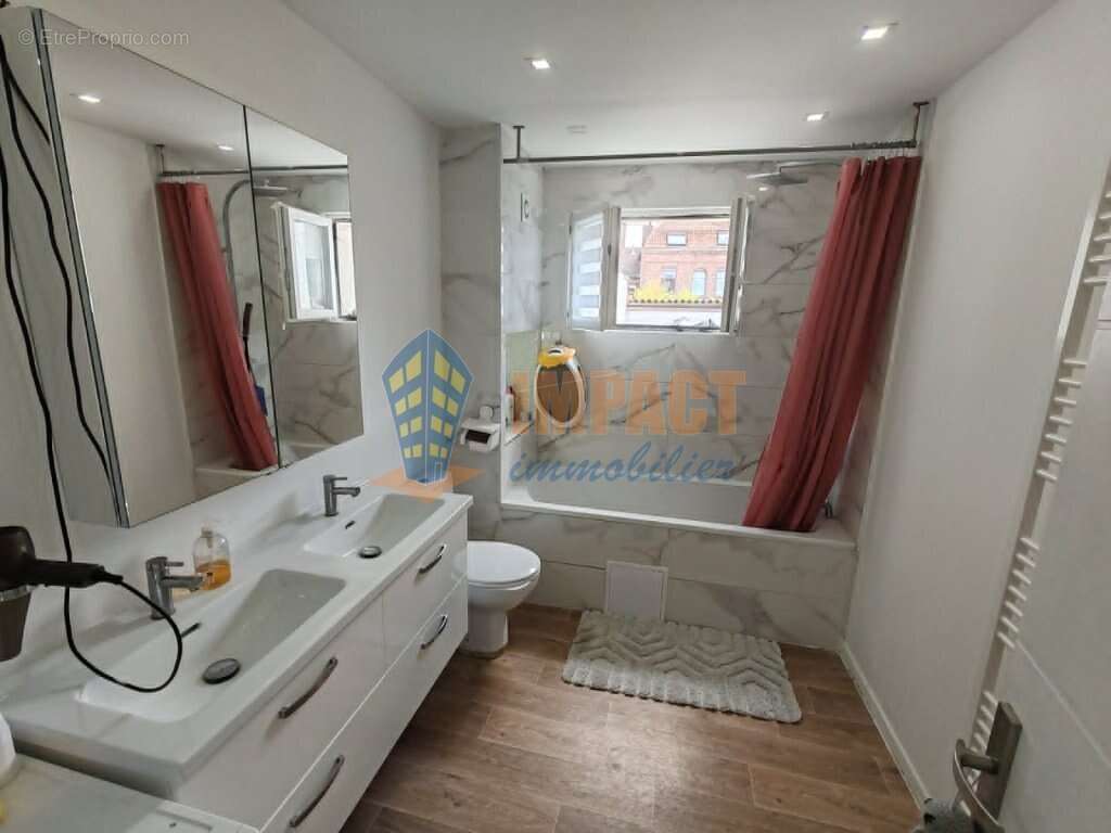Maison familiale 4 chambres, jardin et parking en centre ville - photo 5