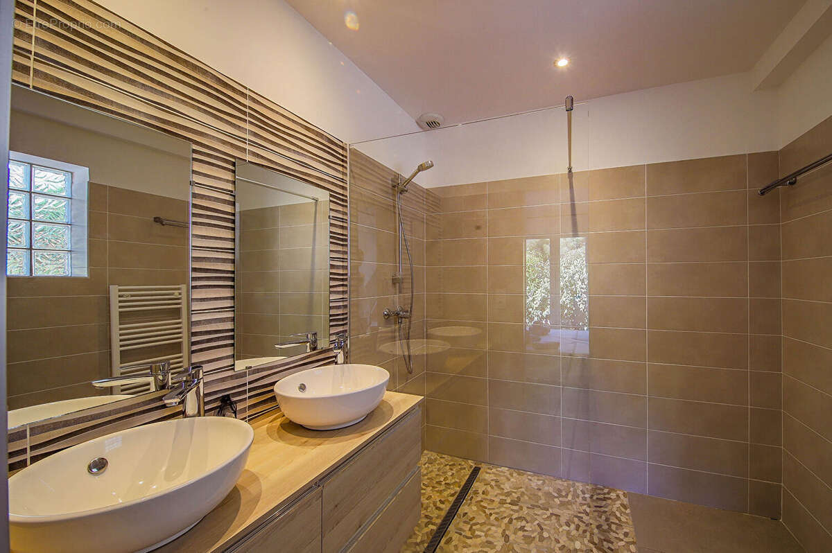 Maison contemporaine avec piscine Porto Vecchio - photo 15