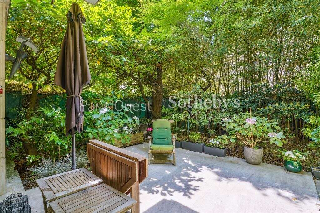 Appartement à NEUILLY-SUR-SEINE