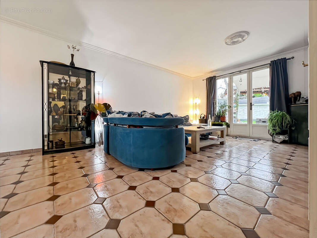 Maison à SAINT-FARGEAU-PONTHIERRY