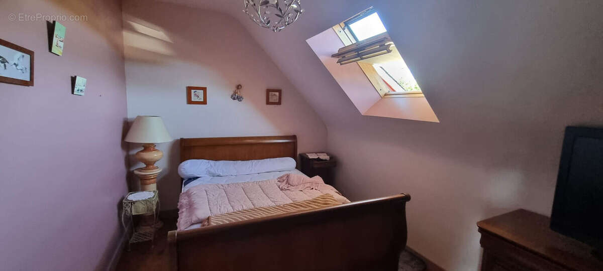 PHEHEDEL, 10 km de PAIMPOL, maison de caractère à vendre avec potentiel locatif - photo 9