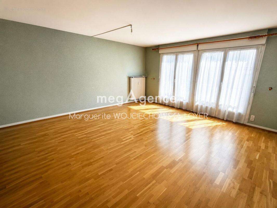 Appartement T2 avec garage - Coeur de ville - photo 2