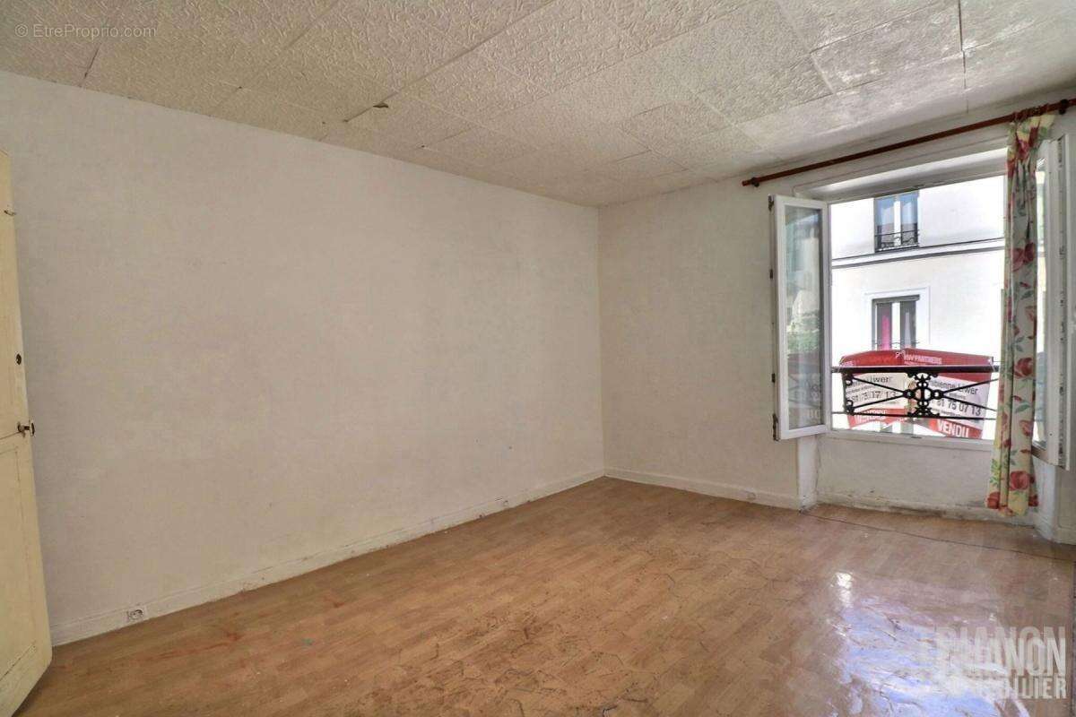 Appartement à PARIS-10E
