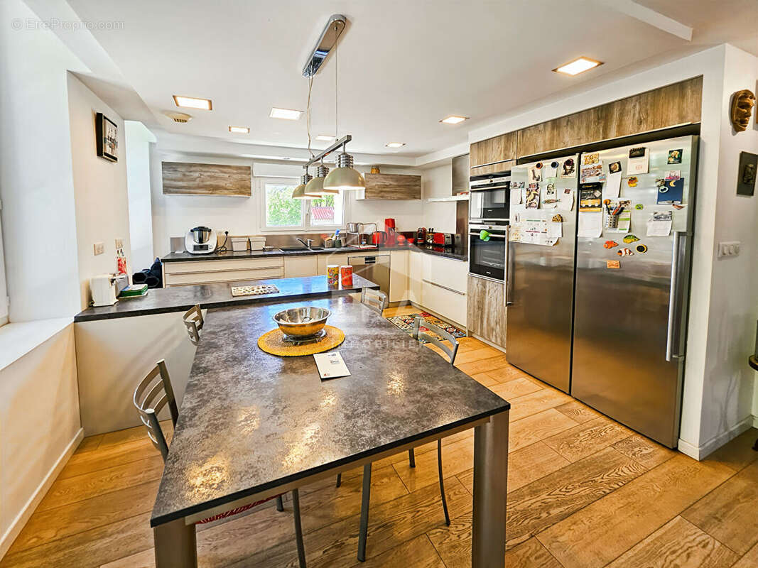 Appartement à SEPTEMES-LES-VALLONS