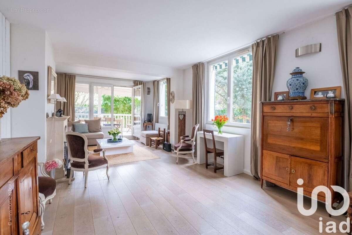Photo 3 - Maison à LA GARENNE-COLOMBES
