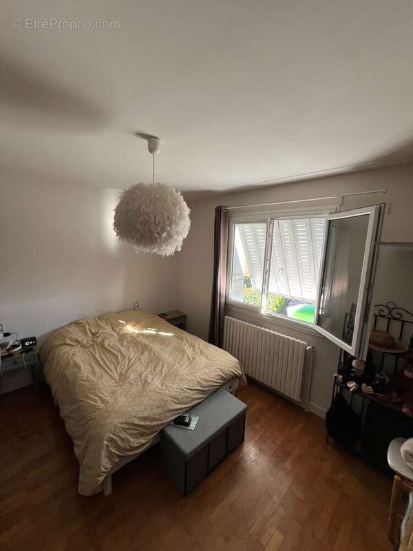 Maison à SAINT-MARTIN-BELLE-ROCHE