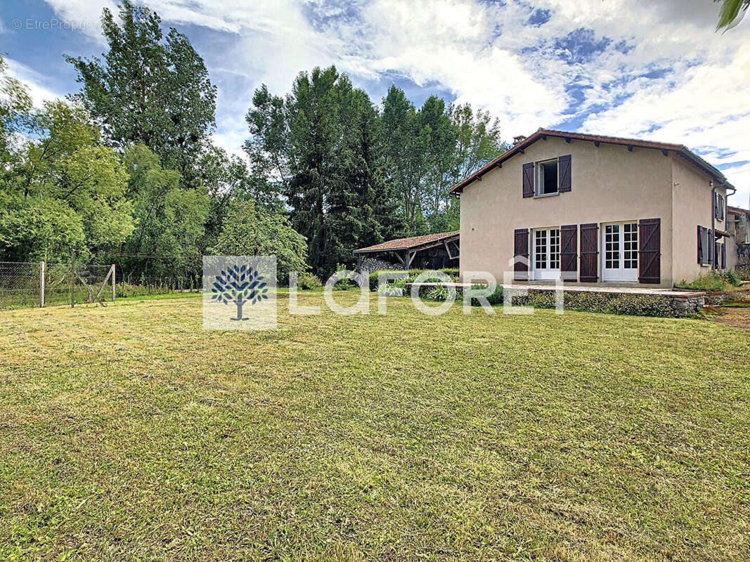 Maison à Moncontour - photo 12