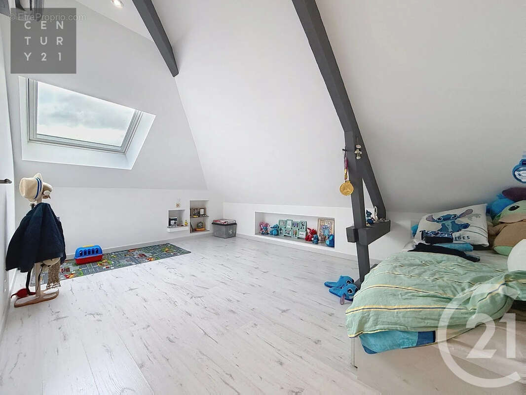 Maison à SAINT-PARRES-AUX-TERTRES