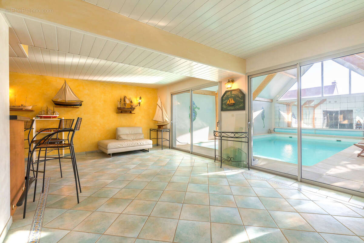 Maison à HAUTEVILLE-LES-DIJON