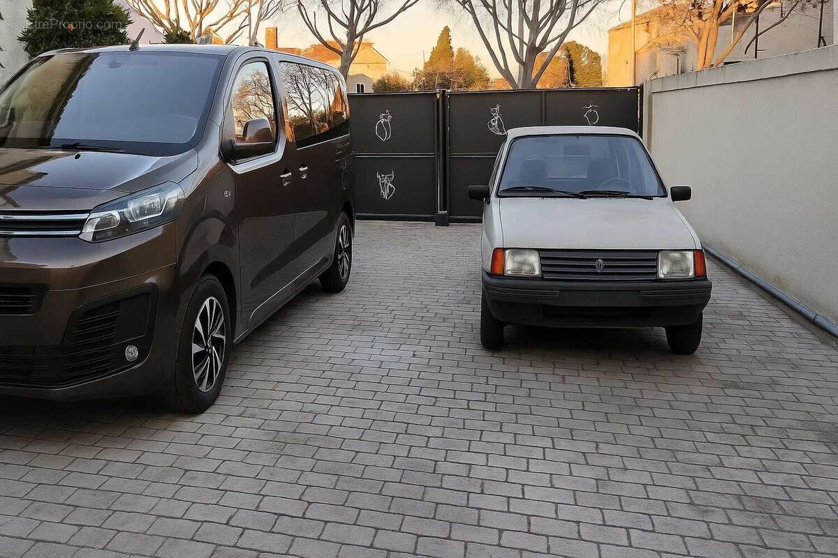 Maison à PORT-SAINT-LOUIS-DU-RHONE