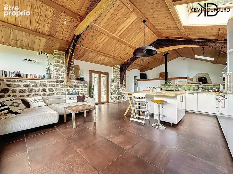 Maison 140 m² à Montpezat-Sous-Bauzon  - photo 2