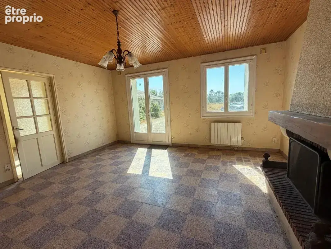 La chapelle achard 85150 avec vue imprenable adorable fermette 3 chambres a rafraichir avec grange - photo 4